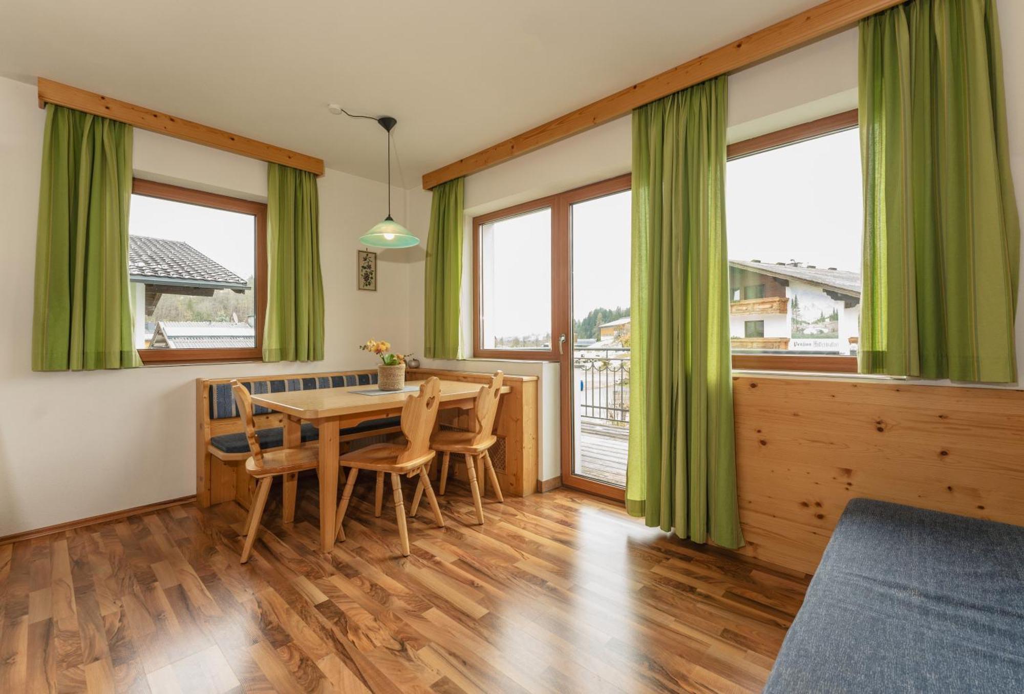 Gaestehaus Sieder By Schladming-Appartements ภายนอก รูปภาพ